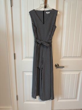 Charming Black & White Houndstooth Sleeveless Jumpsuit with Belt